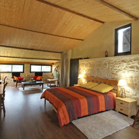 Preignac, 1 Piece, 2 Personnes - Fr-1-440-122 Casa de Férias